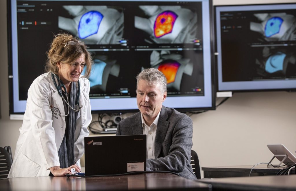 Technology allows doctors to see beam field during radiation treatment ...