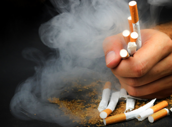 quitting smoking, memory decline, cognitive health, smoking cessation, dementia prevention, brain health, oxidative stress, vascular damage, older adults, healthcare professionals, nurses, The Lancet Healthy Longevity, UCL study, verbal fluency, smoking and brain function