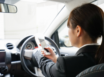 Conversation while driving, visual processing delay, gaze behavior, cognitive distraction, eye movement, hazard detection, reaction time, hands-free conversation, driving safety, visuomotor processing, saccadic eye movements, driver attention, PLOS ONE study
