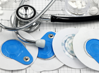 Statins, Cardiovascular Disease, Cholesterol Management, Lipid Lowering Therapy, Clinical Trials, Drug Safety, Preventive Cardiology, LDL Cholesterol, Heart Disease, Evidence-Based Medicine, statin side effects, statin safety, cholesterol lowering drugs, cardiovascular disease prevention, LDL cholesterol, randomized clinical trials, lipid management, heart attack prevention, stroke prevention, muscle symptoms statins, liver enzymes statins, statin therapy benefits, preventive cardiology, evidence-based medicine, drug safety