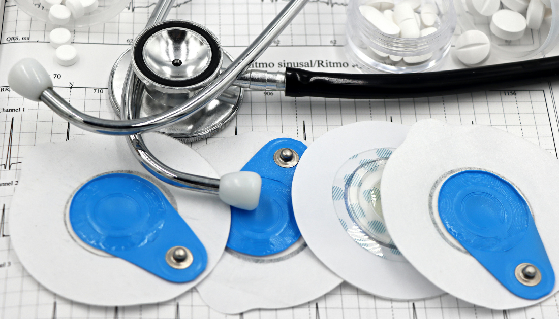 Statins, Cardiovascular Disease, Cholesterol Management, Lipid Lowering Therapy, Clinical Trials, Drug Safety, Preventive Cardiology, LDL Cholesterol, Heart Disease, Evidence-Based Medicine, statin side effects, statin safety, cholesterol lowering drugs, cardiovascular disease prevention, LDL cholesterol, randomized clinical trials, lipid management, heart attack prevention, stroke prevention, muscle symptoms statins, liver enzymes statins, statin therapy benefits, preventive cardiology, evidence-based medicine, drug safety