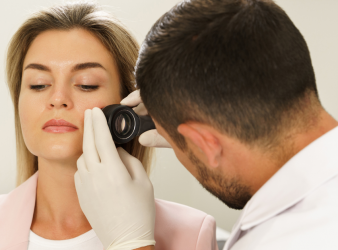 Skin Cancer Screening, Organ Transplant, Squamous Cell Carcinoma, Basal Cell Carcinoma, Melanoma Risk, Immunosuppression, Dermatology, Transplant Care, Oncology Risk, Preventive Screening, Healthcare Systems, Clinical Guidelines, Early Detection, Patient Care, Dermatologist Access, melanoma risk after transplant, dermatology screening guidelines, immunosuppression cancer risk, transplant patient cancer screening, full skin examination importance, early detection skin cancer
