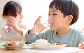 Drinking Water With Meals, Water Intake, Food Intake, Appetite, Weight Management, Nutrition Research, Eating Behavior, Obesity, Dietitian, Clinical Nutrition, Appetite Journal, Healthy Eating, Satiety, Healthcare Professionals, Medical News, nutrition research, obesity prevention, drinking water during meals, healthy eating habits, appetite study, clinical nutrition, hydration and appetite