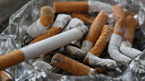 Nicotine E-Cigarettes, Smoking Cessation, Smoking Cessation Treatment, Nicotine Replacement Therapy, NRT, Vaping, E-Cigarettes, Tobacco Cessation, Tobacco Use, Nicotine Addiction, Public Health, Preventive Medicine, Behavioral Support, Cochrane Review, Healthcare Professionals, smoking cessation treatment, tobacco cessation, e-cigarette safety, regulated e-cigarettes, smoking cessation aids, behavioral support for smoking cessation, tobacco use