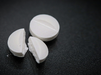 Paracetamol, Prenatal Paracetamol Exposure, Pregnancy, Pregnancy Medication, Ovarian Health, Ovarian Reserve, Ovarian Follicles, AMH, Anti-Müllerian Hormone, Female Reproductive Health, Fetal Development, Reproductive Medicine, Gynecology, Maternal-Fetal Medicine, Women's Health, AMH levels, female reproductive health, fetal development, pregnancy medication, reproductive medicine, maternal-fetal medicine, fertility and pregnancy